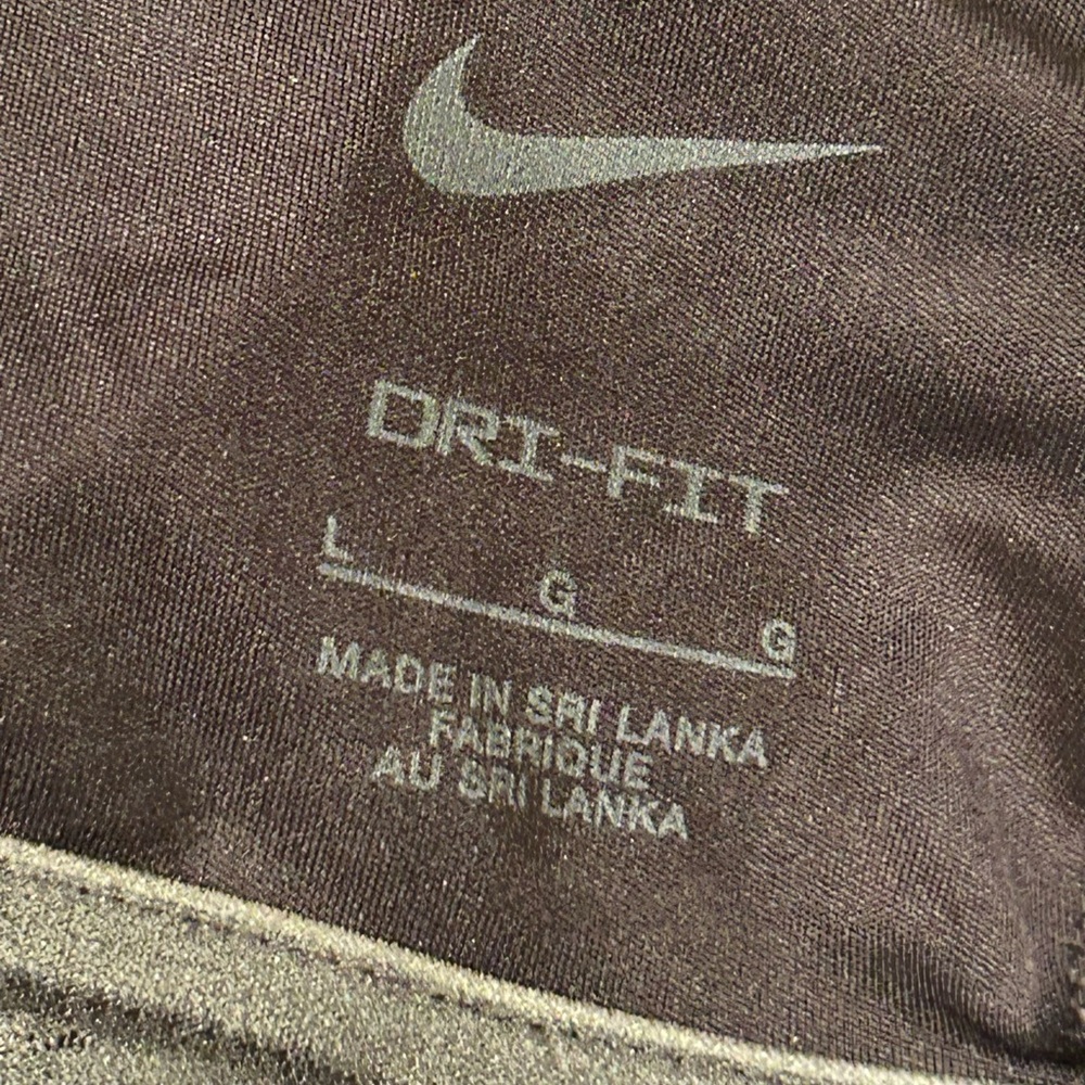 Nike Women’s Black Athletic Tank Top Size Large - Picture 8 of 8